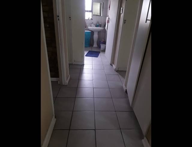 3 BEDROOM APARTMENT FOR SALE IN AMAJUBA PARK